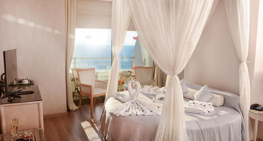 Korumar Hotel De Luxe