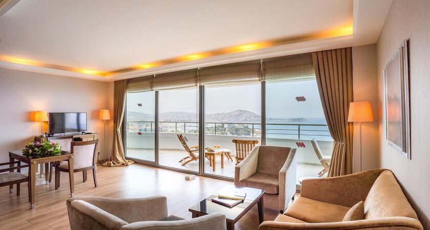 Korumar Hotel De Luxe