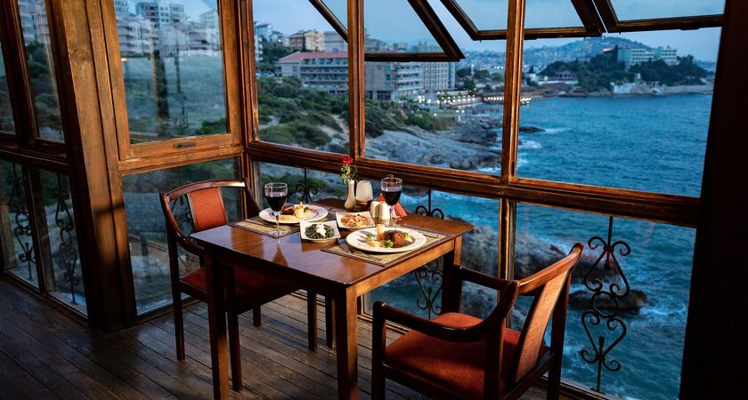 Korumar Hotel De Luxe