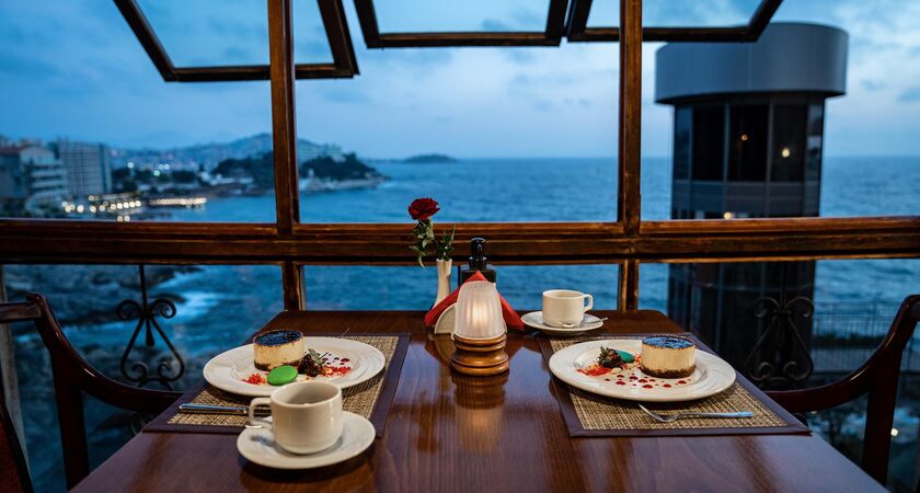 Korumar Hotel De Luxe