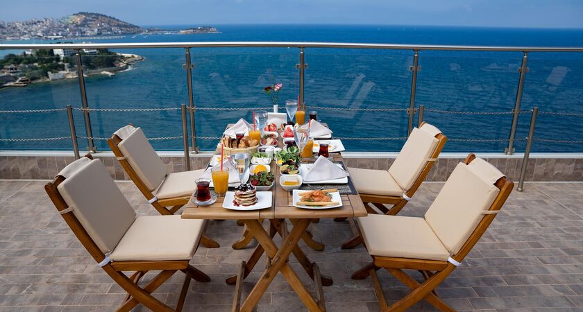 Korumar Hotel De Luxe