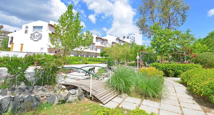 Sentinus Beach Hotel