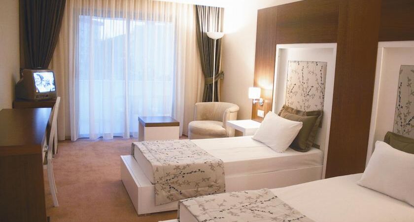 Sentinus Beach Hotel