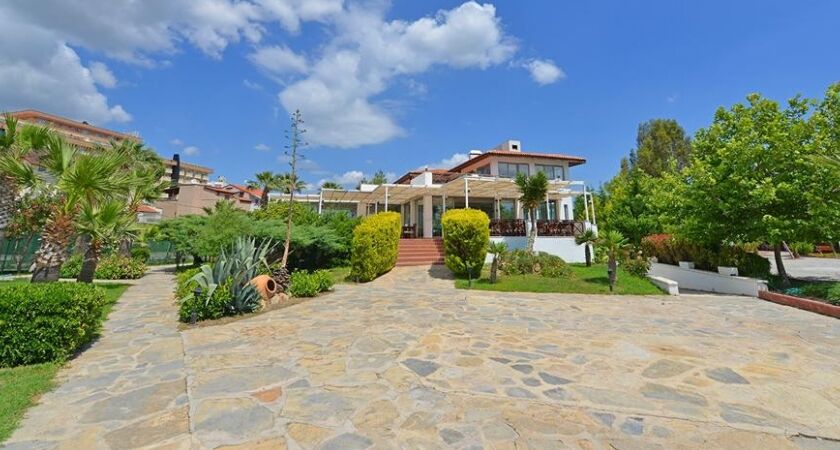 Sentinus Beach Hotel