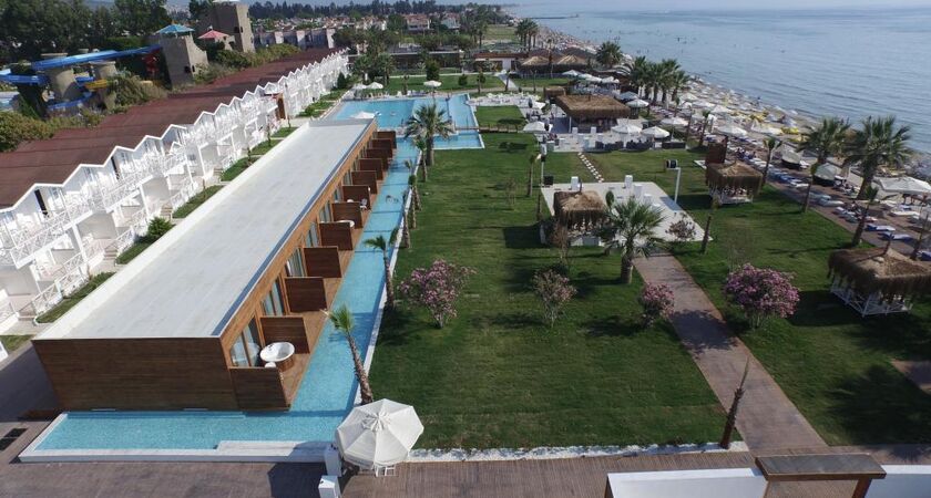 Risus Resort Hotel