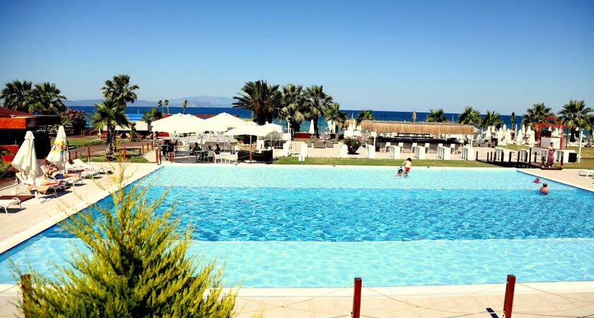Risus Resort Hotel