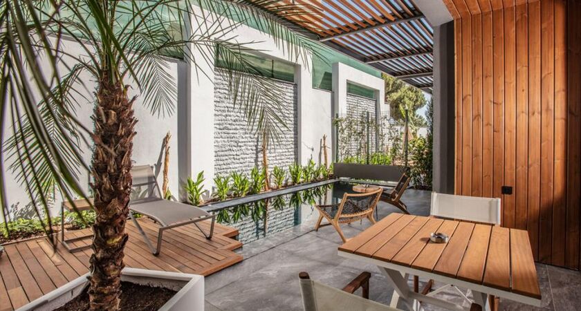 Unique LifeStyle Hotels