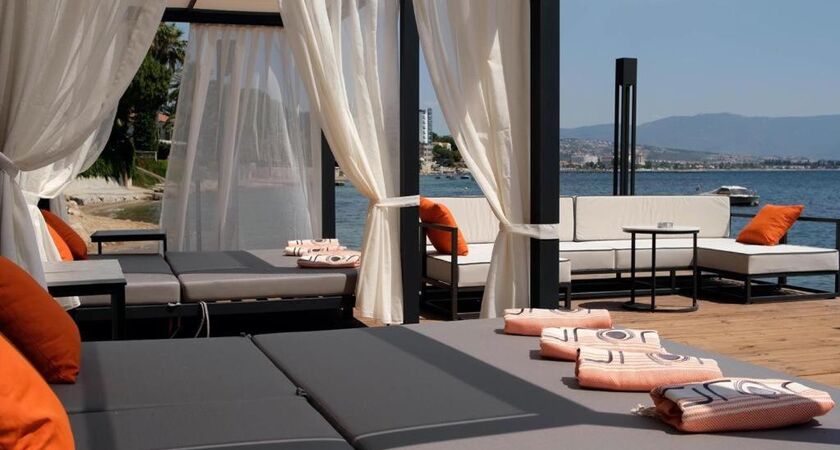 Unique LifeStyle Hotels