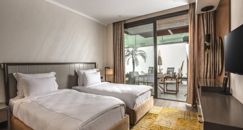 Unique LifeStyle Hotels