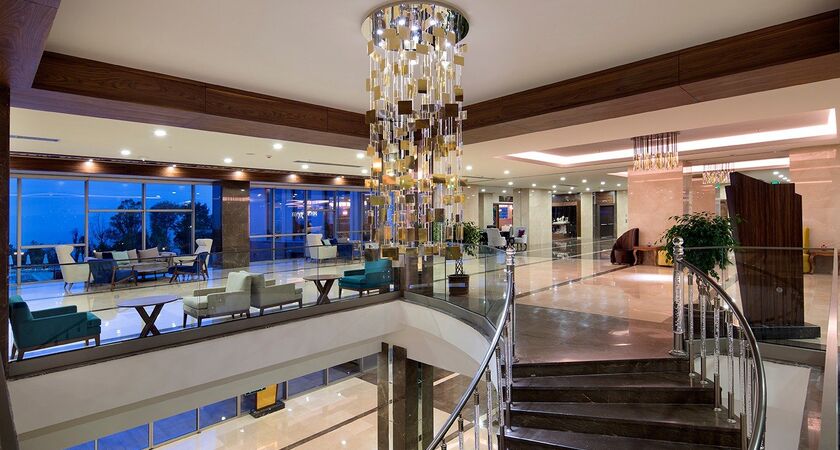 Ramada Resort  By Wyndam Kuşadası& Golf