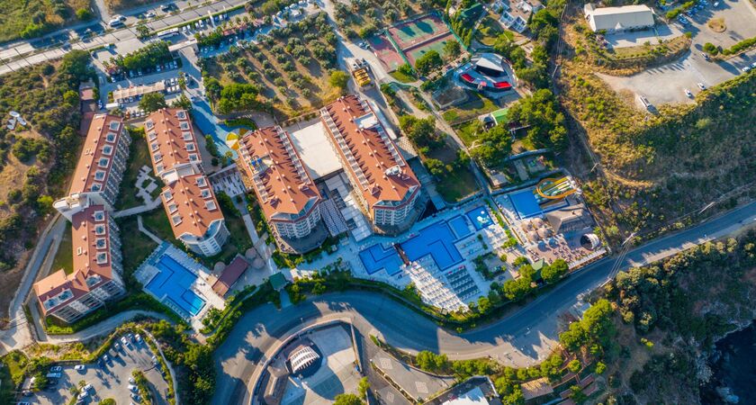 Ramada Resort  By Wyndam Kuşadası& Golf