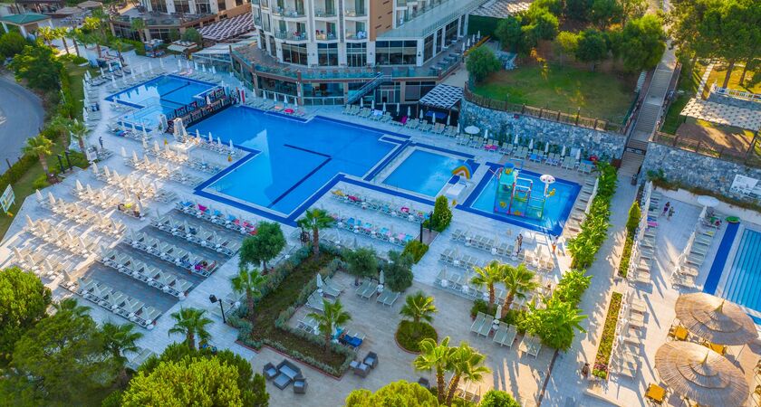 Ramada Resort  By Wyndam Kuşadası& Golf