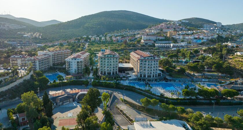 Ramada Resort  By Wyndam Kuşadası& Golf