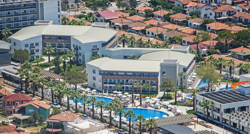 Palm Wings Beach Resort & Spa Kuşadası