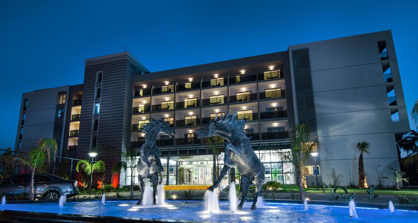 Palm Wings Beach Resort & Spa Kuşadası