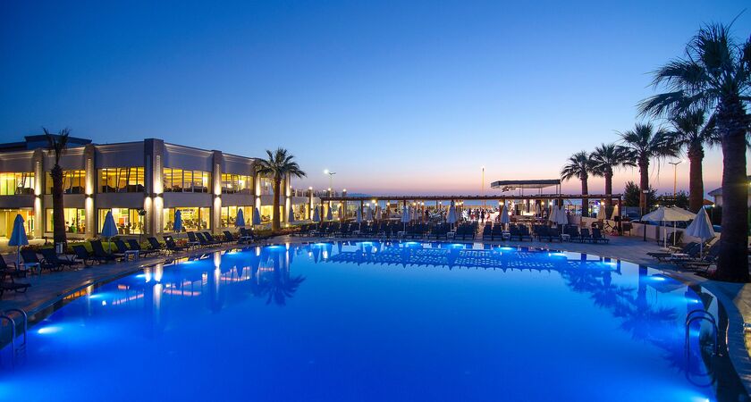 Palm Wings Beach Resort & Spa Kuşadası