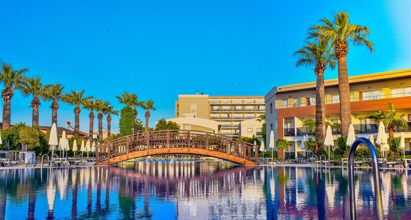 Palm Wings Beach Resort & Spa Kuşadası
