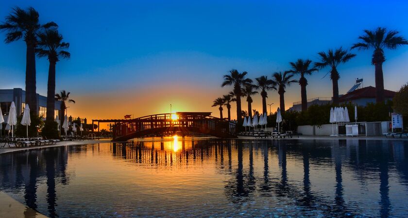 Palm Wings Beach Resort & Spa Kuşadası