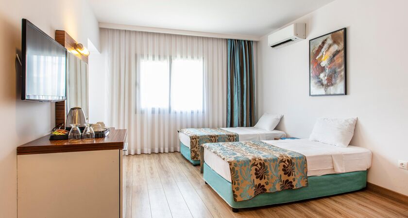 Palm Wings Beach Resort & Spa Kuşadası