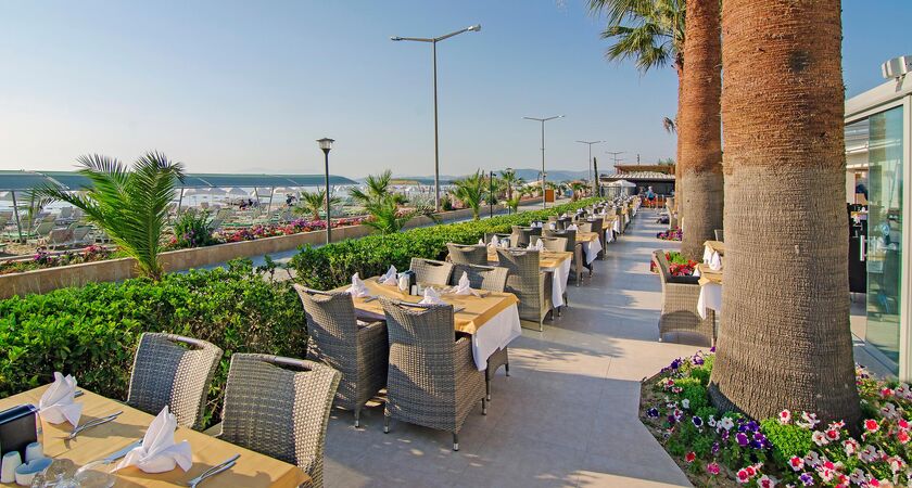 Palm Wings Beach Resort & Spa Kuşadası