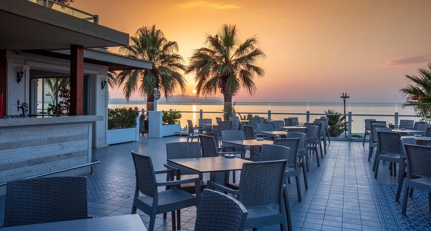 Palm Wings Beach Resort & Spa Kuşadası