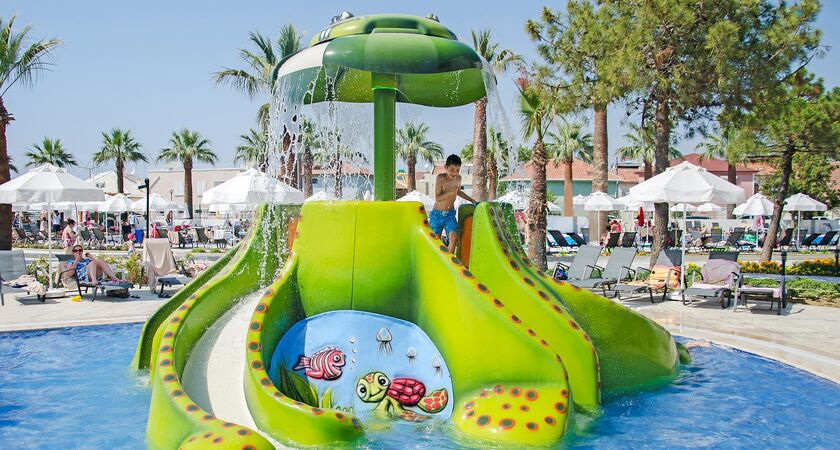 Palm Wings Beach Resort & Spa Kuşadası