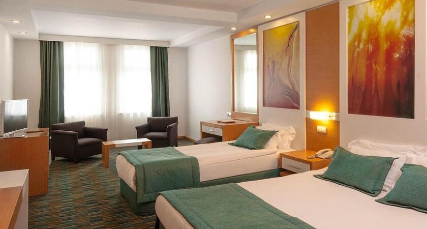 Ladonia Hotels Adakule