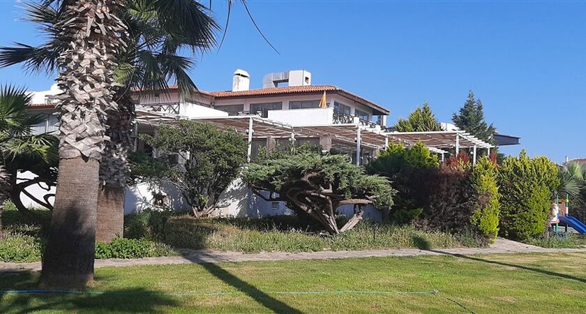 Sentinus Beach Hotel