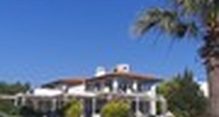 Sentinus Beach Hotel