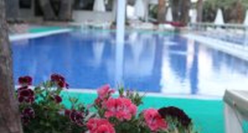 Ada Newday Resort Hotel