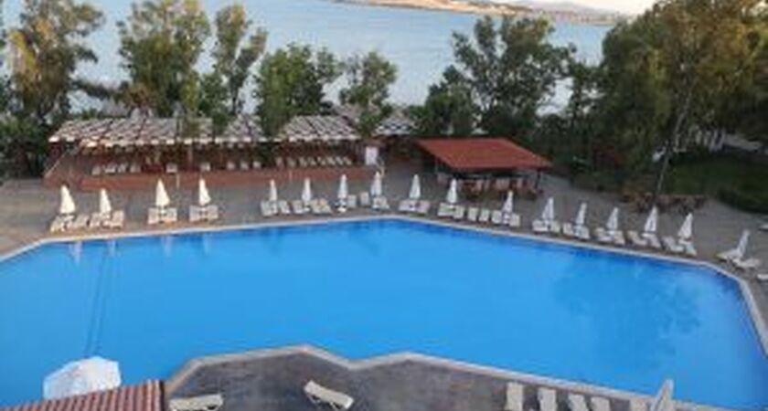 Ada Newday Resort Hotel