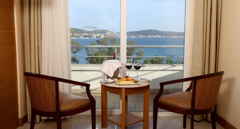 Ada Newday Resort Hotel