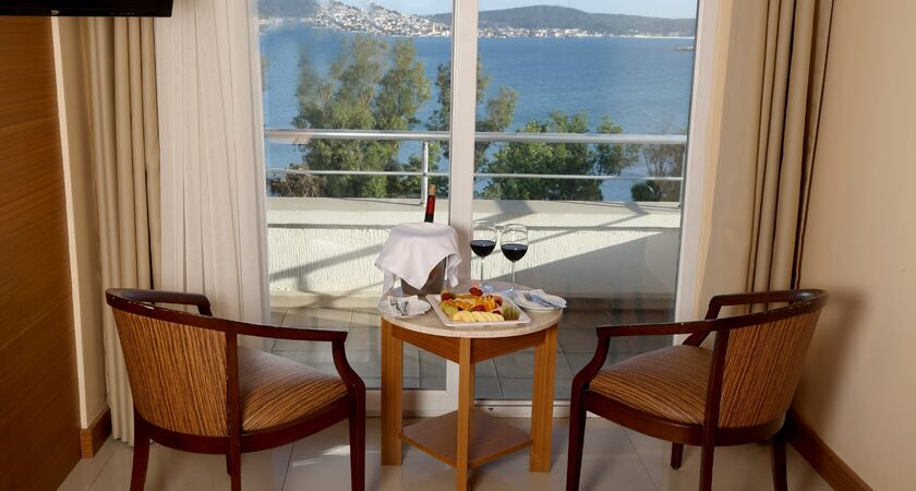 Ada Newday Resort Hotel