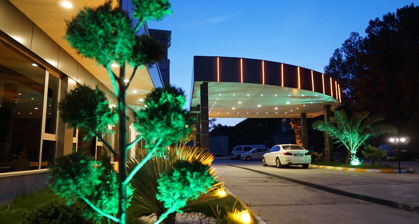 Ada Newday Resort Hotel