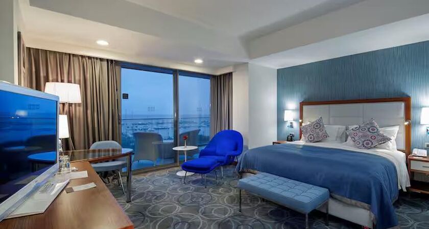 DoubleTree By Hilton Kuşadası