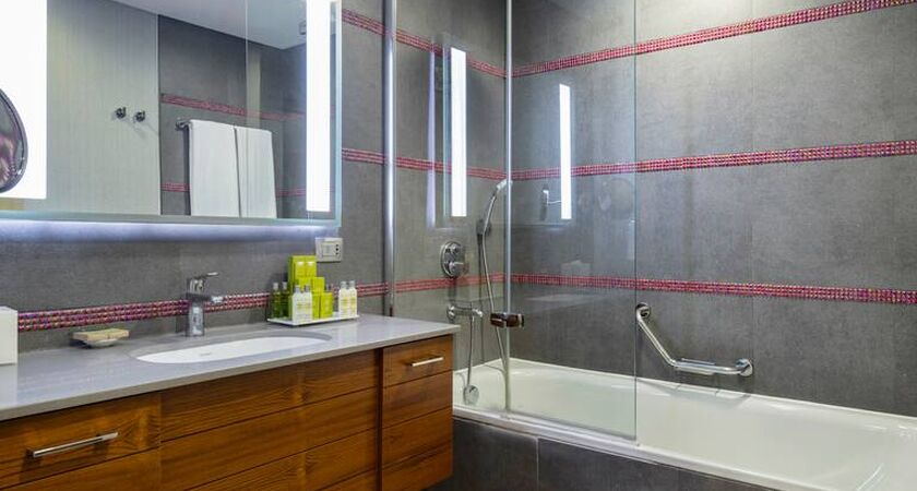 DoubleTree By Hilton Kuşadası