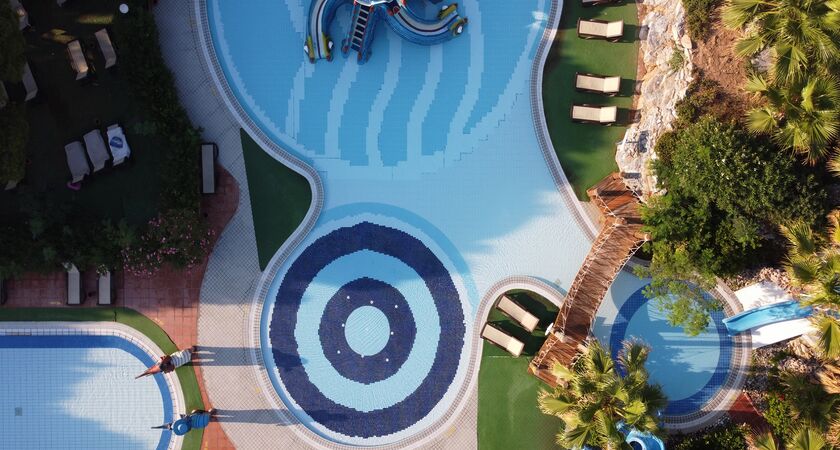 Pine Bay Holiday Resort