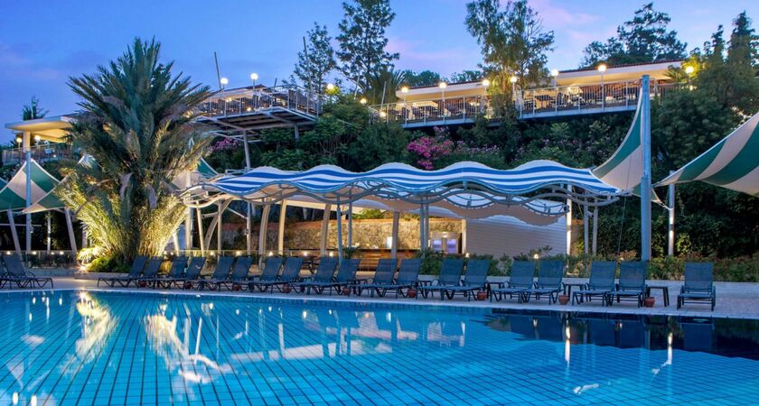 Pine Bay Holiday Resort