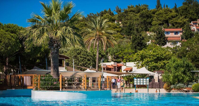 Pine Bay Holiday Resort