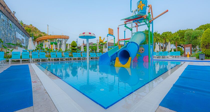 Ramada Resort  By Wyndam Kuşadası& Golf