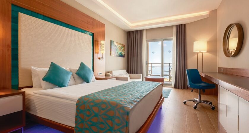 Ramada Resort  By Wyndam Kuşadası& Golf