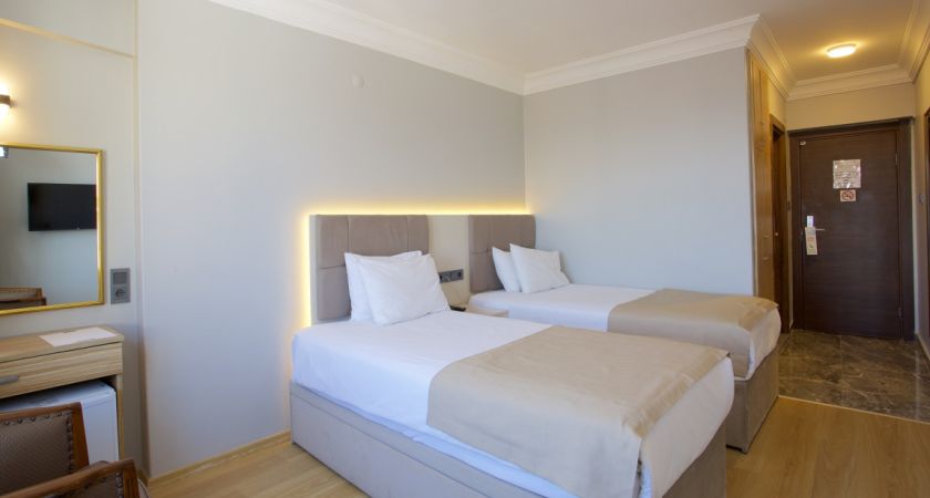 Grand Ant Hotel