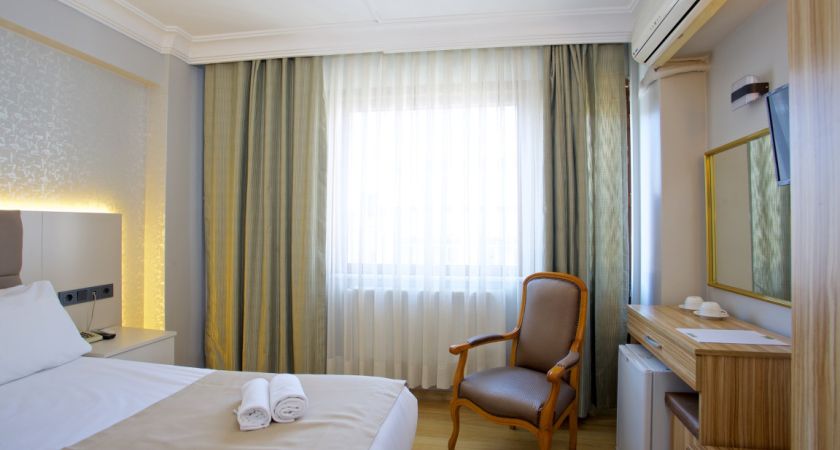 Grand Ant Hotel