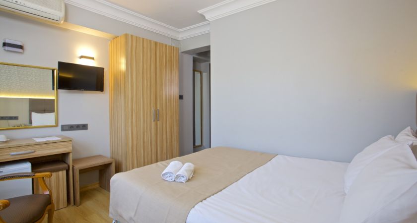 Grand Ant Hotel