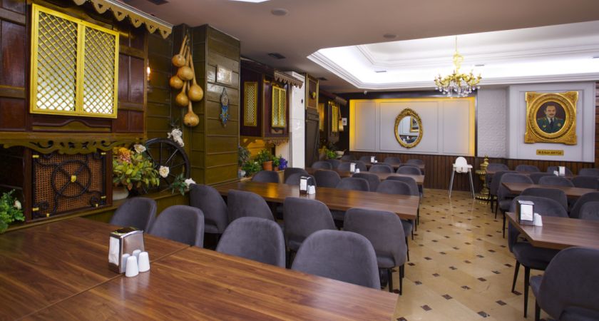 Grand Ant Hotel