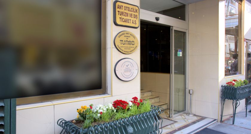 Grand Ant Hotel