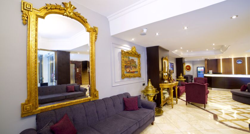 Grand Ant Hotel