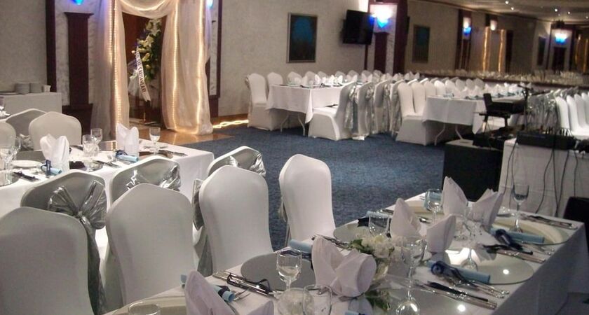 Class Hotel