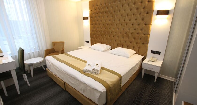 Grand Silay Hotel